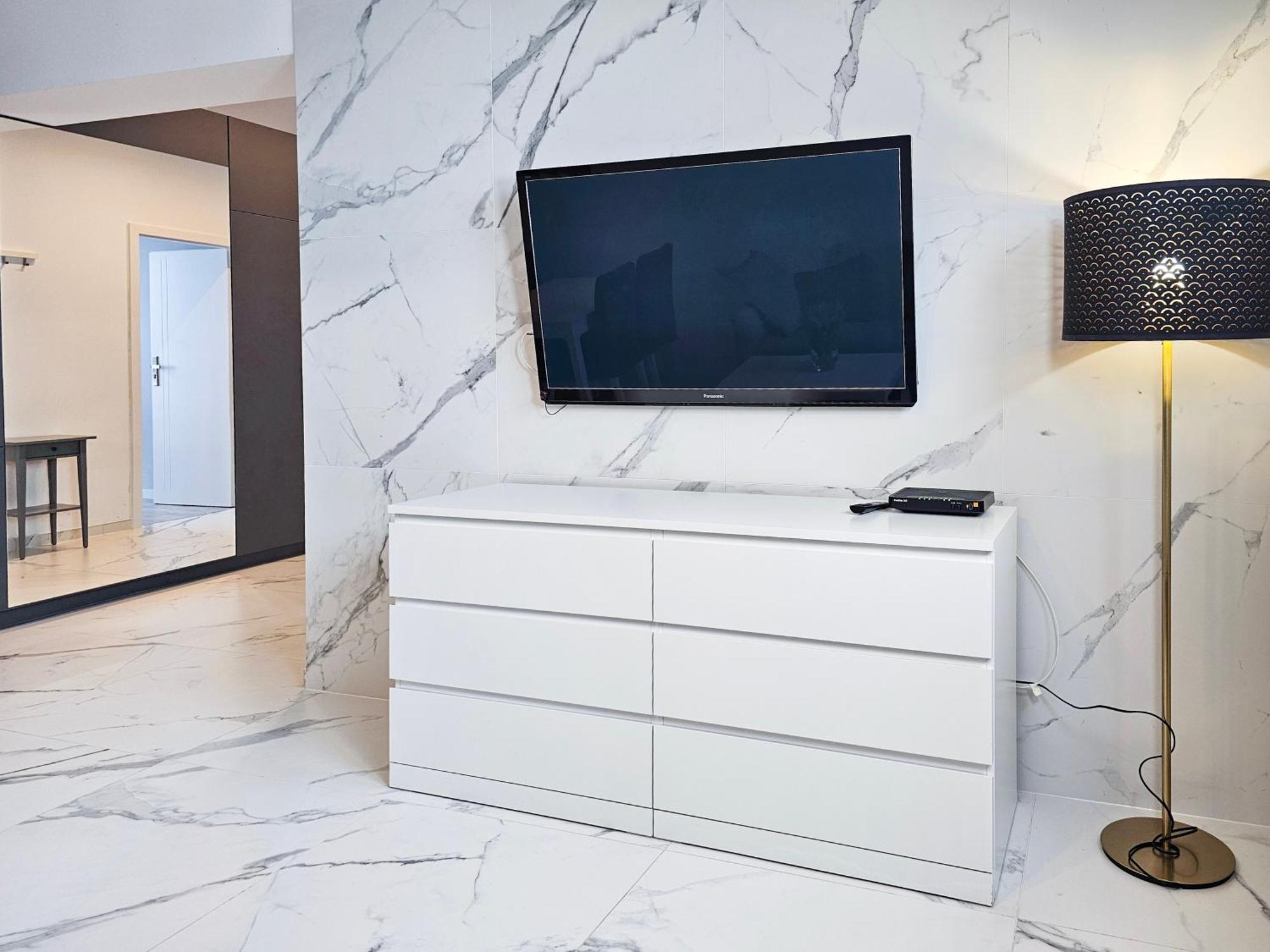 Апартаменты Visit Baltic - Platan Tower Grey Свиноуйсьце Экстерьер фото